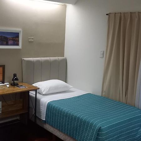 Victoria 3 Bed And Breakfast Ezeiza Buitenkant foto